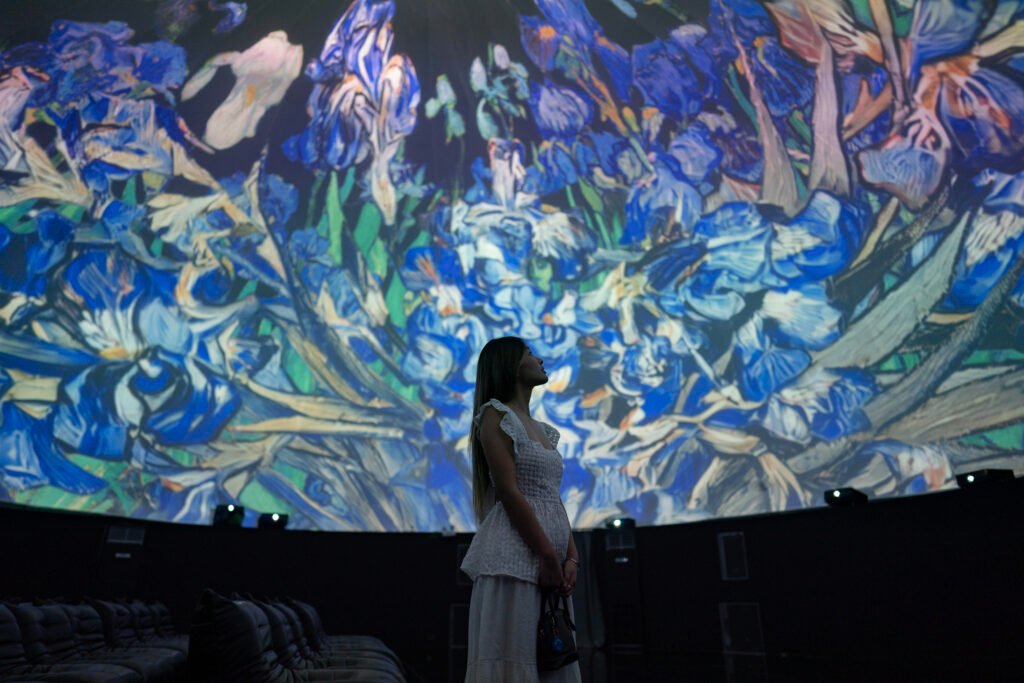 Soul of VAN GOGH bến thành Quận 1 by TOẢ